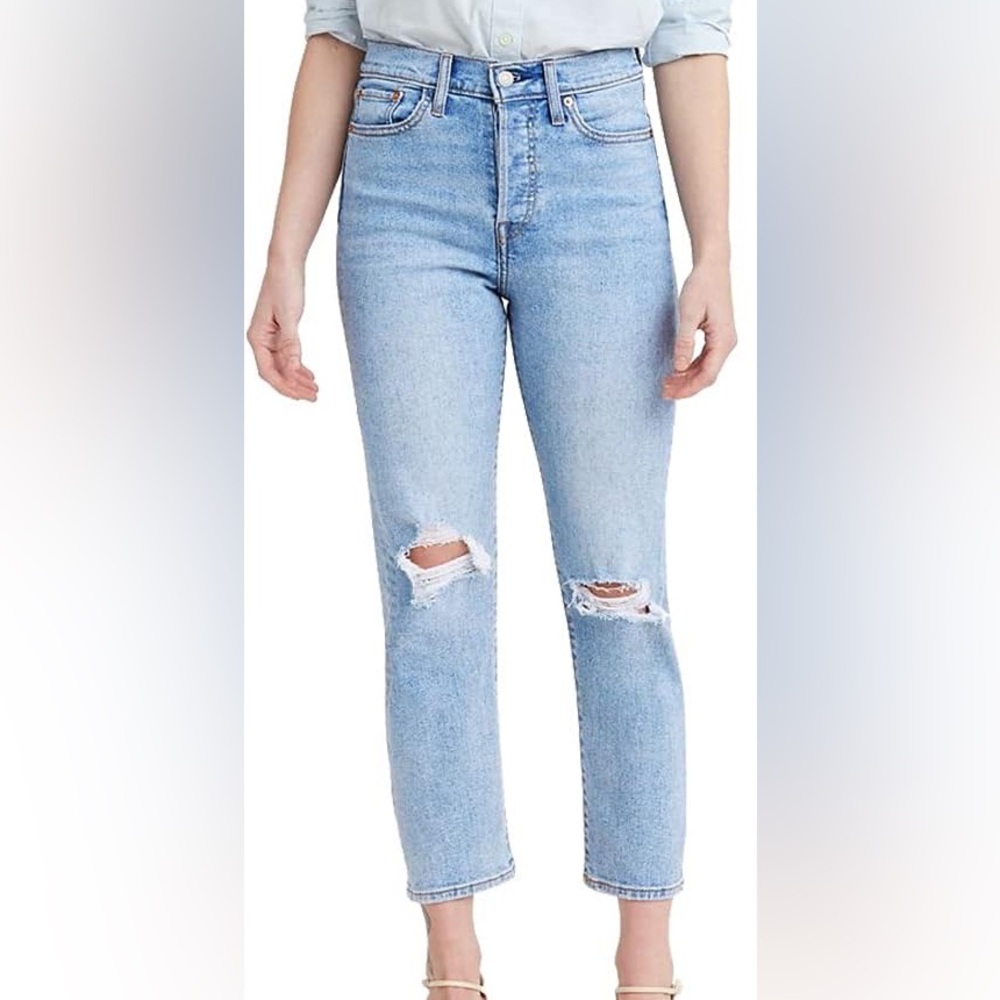 Levi Women's Wedgie Straight Jeans, 27